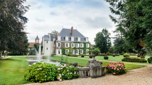 Chateau De Laas Jardin A La Francaise 3