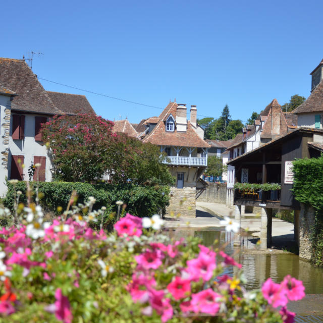 Salies-de-Béarn depuis le pont de la Lune