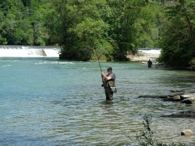 Pêcheur au Pool Masseys à Navarrenx