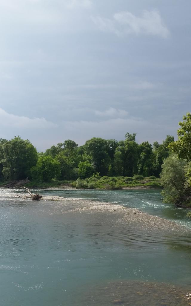 Le Gave D'oloron Vu Depuis La Voie Verte