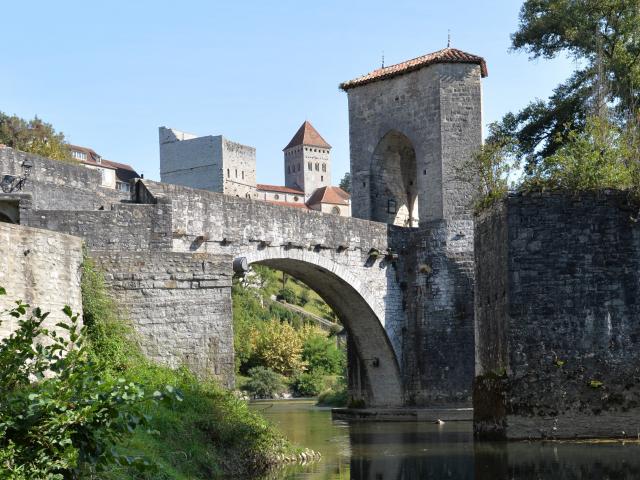 Pont De La Légende à Sauveterre De Béarn