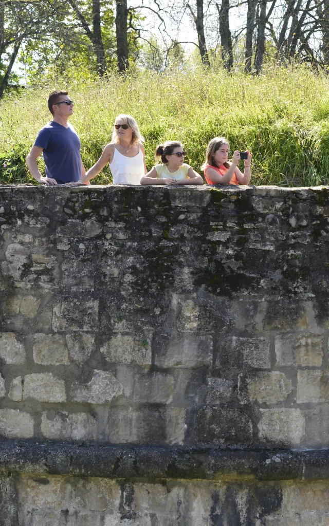 Sur Les Remparts De Navarrenx