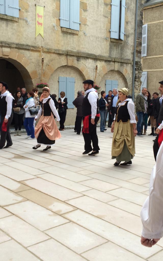 Les Danseurs De Castetnau