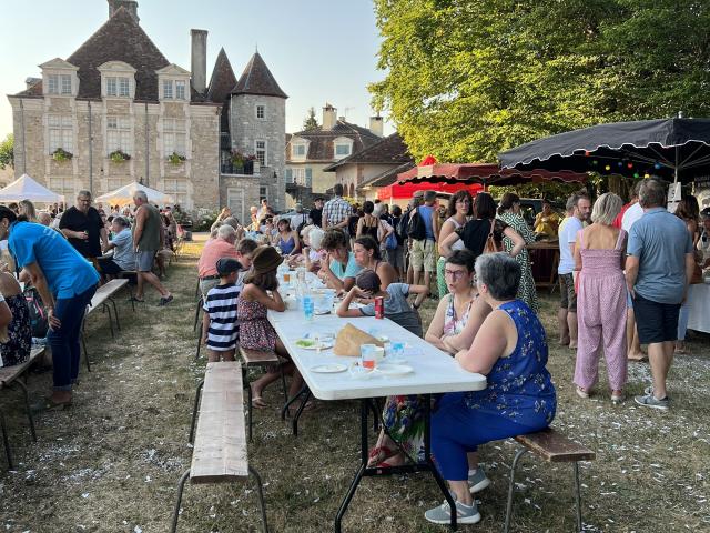 Marché des producteurs de pays à Sauveterre-de-Béarn